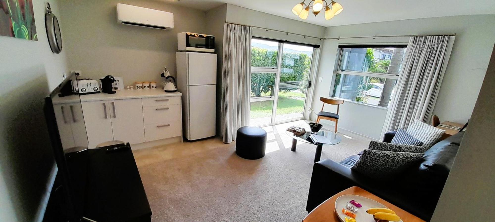 Aquila Haven Guest House Whitianga Exterior photo